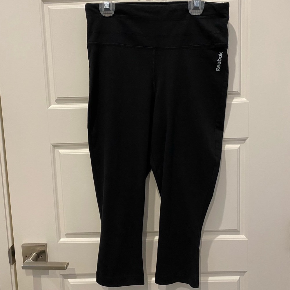 2/$18 NWOT Reebok Black Leggings 3/4 Length Capri XS